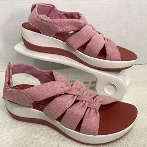 EUC Clarks Cloudsteppers cushion soft rose/pink sandals